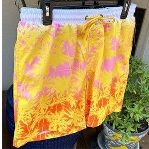 CLUB ROOM Groovy Swim Trunks